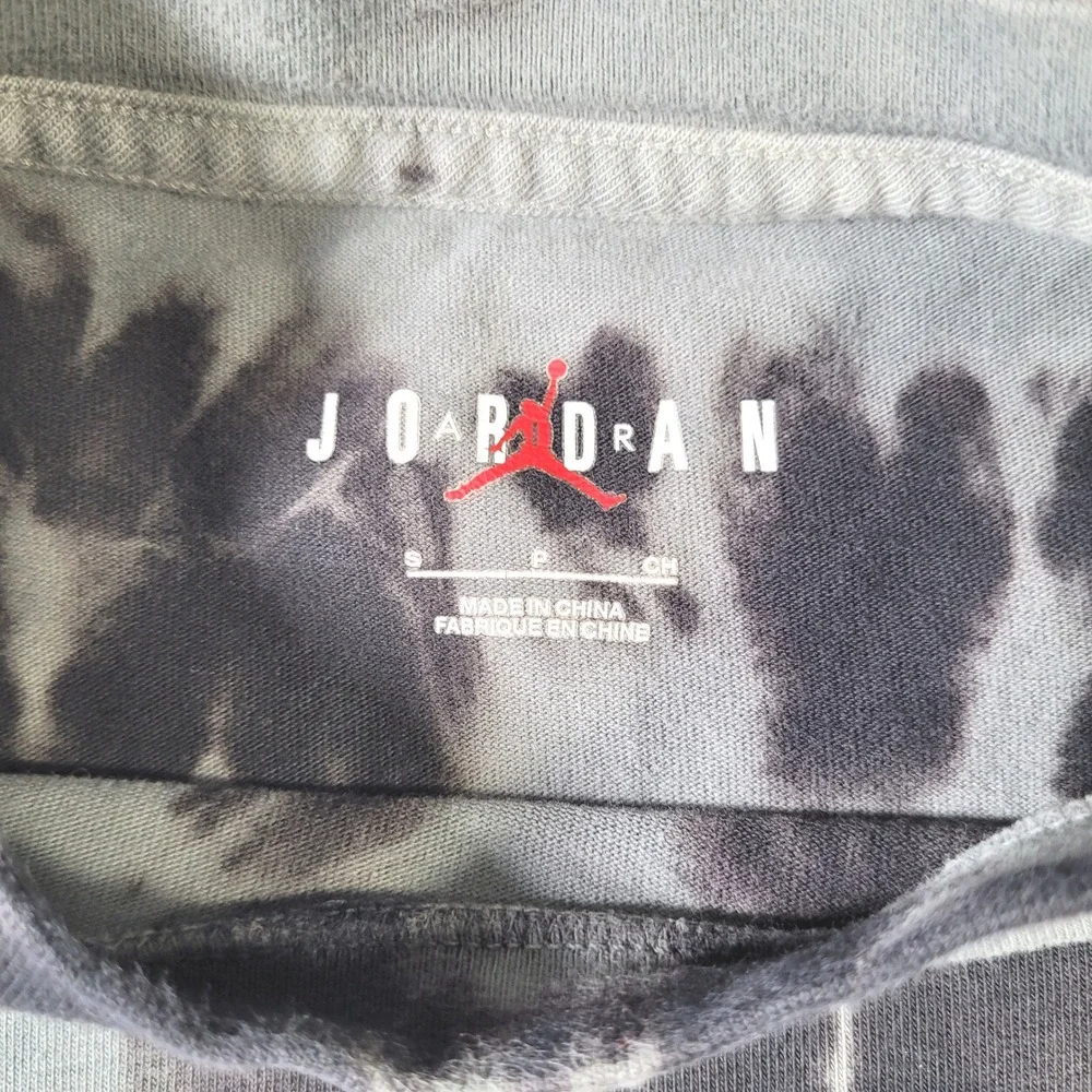 Jordan T-Shirt Mens Small Grey Black Tie Dye Graphic Air Jordan Jumpman Nike
